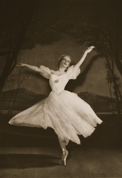 Tatiana Riabouchinska in Les Sylphides, aus Grand Ballet de Monte-Carlo, 1949 von French Photographer